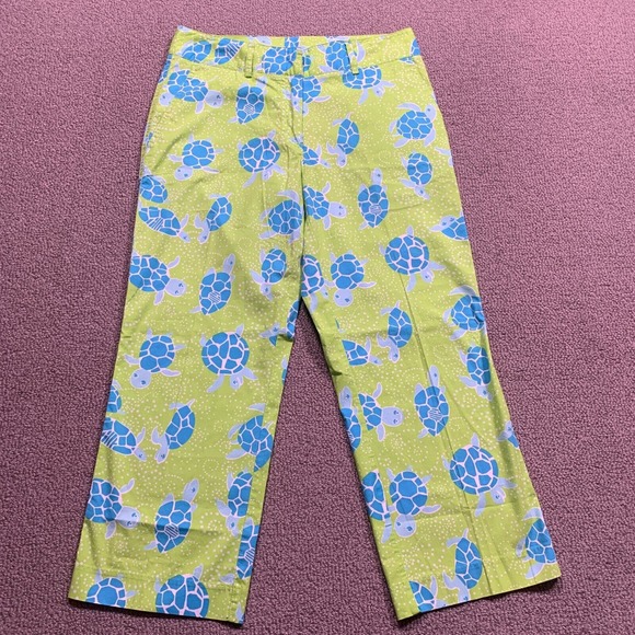 Vintage Lilly Pulitzer Pants 4 Green Turtle Print White Label Stretch Capri - Picture 2 of 12
